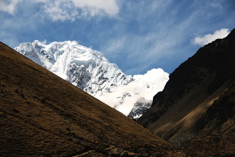 Nevado Salkantay visto desde el sendero de trekking