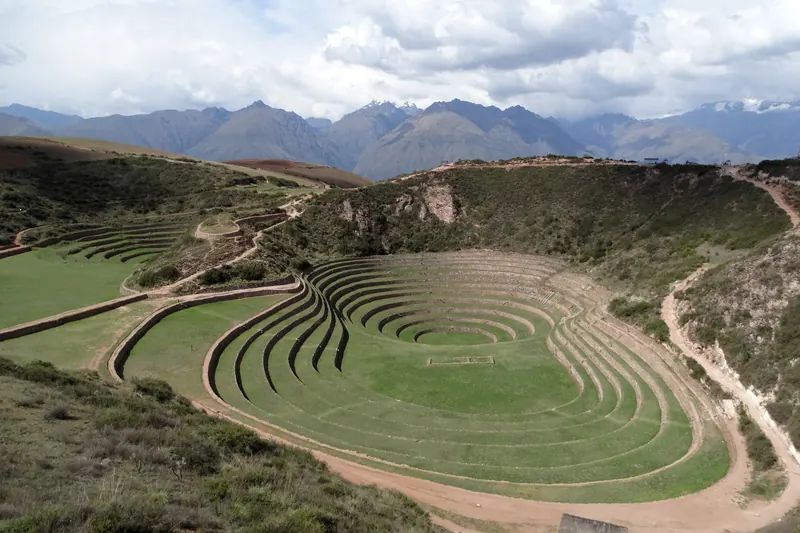 Terrazas circulares incas de Moray en el Valle Sagrado